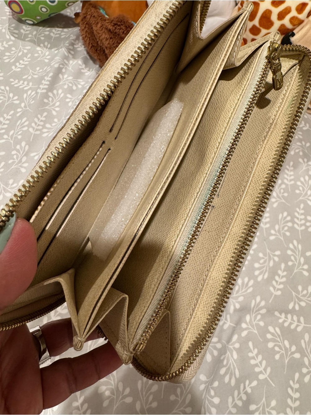 Preloved Wallets - Picture 6 of 16